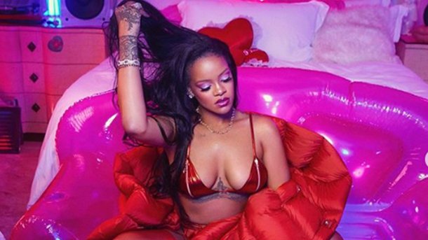 Rihanna dévoile sa collection de lingerie ultra sexy pour la Saint Valentin