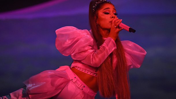 Ariana Grande réagit au clip "Mother’s Daughter" de Miley Cyrus