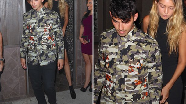 Joe Jonas: chemise camouflage et nouvelle coiffure pour un dîner avec Gigi Hadid