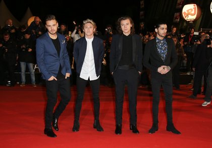 One Direction - Montée des Marches - NRJ Music Awards 2014