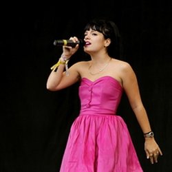  Lily Allen-2007 Glastonbury Festival 