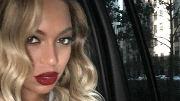 Beyoncé joue les œuvres d’art pour Garage Magazine!
