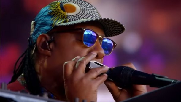 Stevie Wonder - Isn't she lovely ?