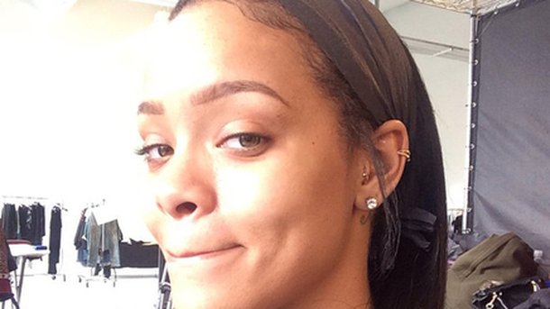 Rihanna : elle s'ennuie...