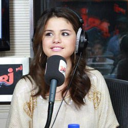 émission du lundi 3 septembre avec Selena Gomez
