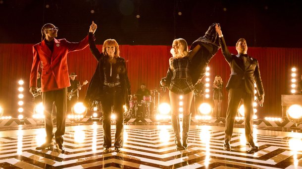 Gwen Stefani, Snoop Dogg et Michael Bublé enflamment le plateau de "The Voice" en chanson