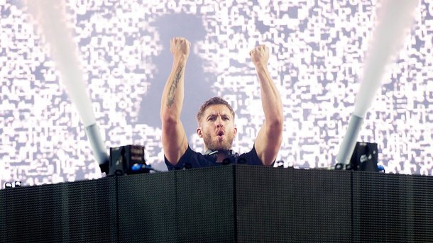 Qui est Aarika Wolf, la petite amie de Calvin Harris ?
