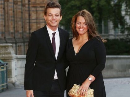 louis-tomlinson-et-sa-mere