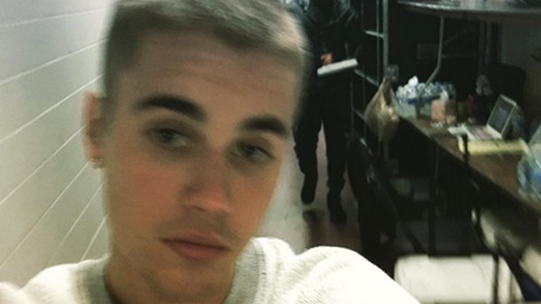 Justin Bieber rend hommage aux victimes d’Orlando!