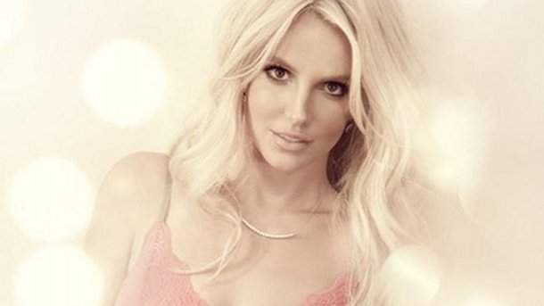 Britney Spears évoque sa ligne de lingerie!