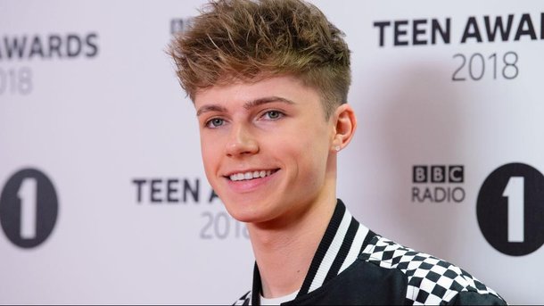 HRVY est-il le nouveau Justin Bieber?