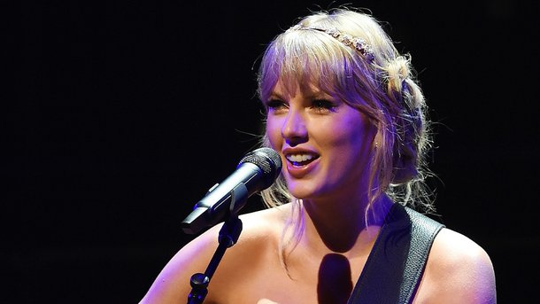 Taylor Swift va réenregistrer ses anciennes chansons pour en récupérer les droits!