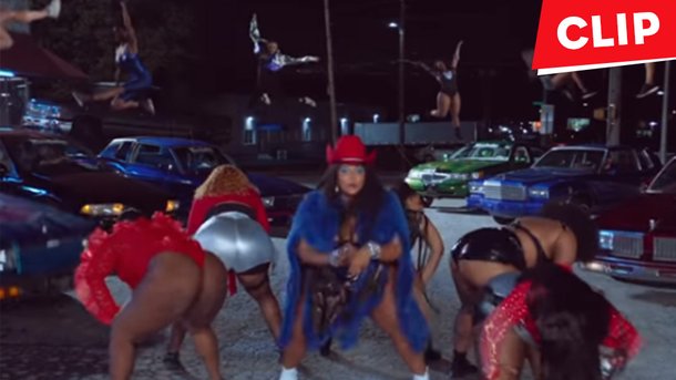 Lizzo se montre en cowboy sexy dans « Tempo »