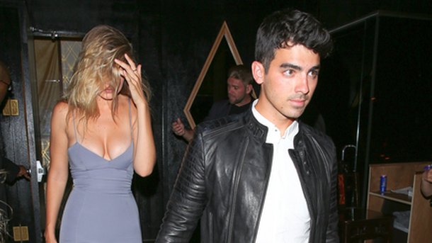 Joe Jonas : Gigi Hadid lui a mis un vent quand elle avait 13 ans !