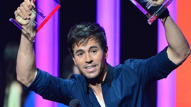 Enrique Iglesias: regardez le clip de son nouveau hit «Subeme La Radio»