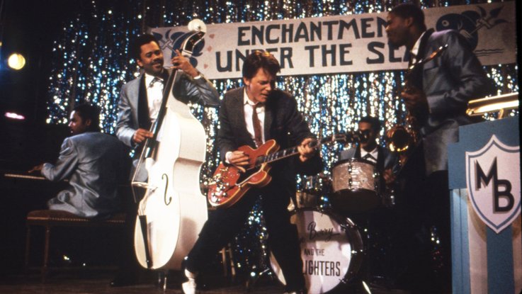 "Retour vers le futur" : Michael J Fox et Christopher Lloyd pour retrouver la guitare disparue de Marty McFly