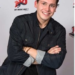 Cris Cab @ NRJ Music Tour de Paris - Photocall