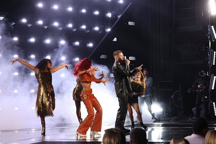 Keen'V - 24ème Cérémonie des NRJ Music Awards