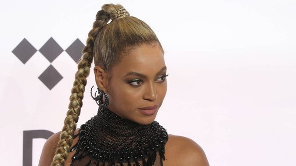 Beyoncé crée une collection capsule avec Balmain
