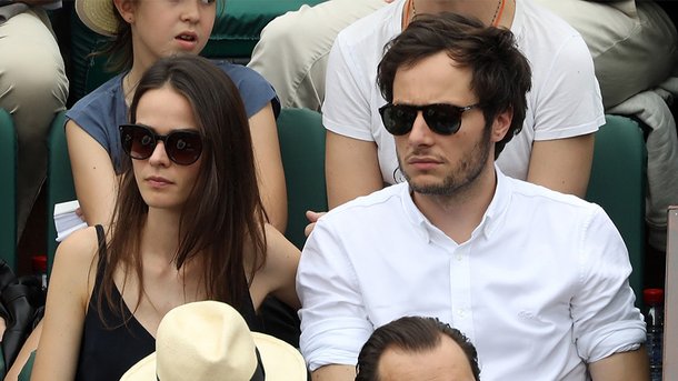 Vianney fiancé? Les internautes le félicitent déjà sur sa dernière photo!