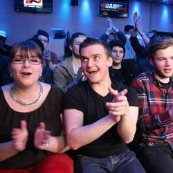 Lundi 9 Mars 2015 Cauet fête la journée de la femme