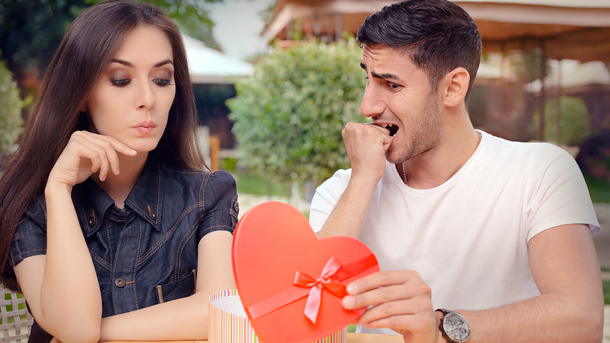 Les infos du Réveil Chérie : Quels sont les pires cadeaux de Saint-Valentin à offrir à chaque signe astrologique