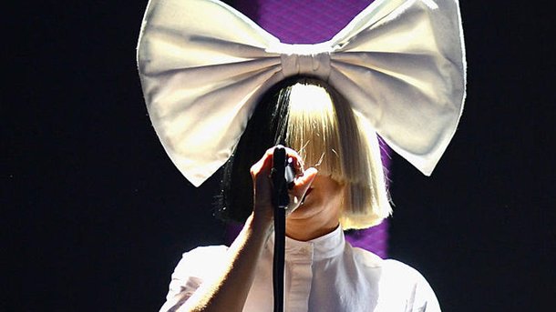 Retour sur le titre "Chandelier", de Sia