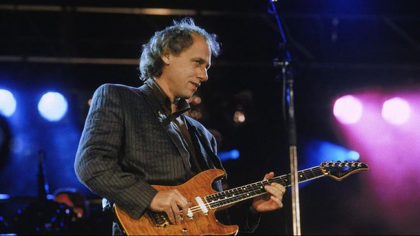 Dire Straits : une collection de guitares et d'amplis de Mark Knopfler mise aux enchères en 2024