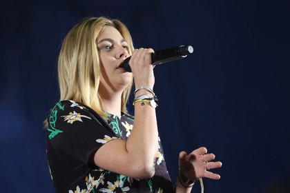 Louane - NRJ Music Tour Toulouse 2016