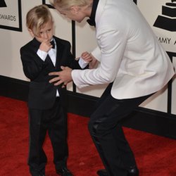 Justin Bieber et son frère  sur le tapis rouge des Grammy Awards 2016