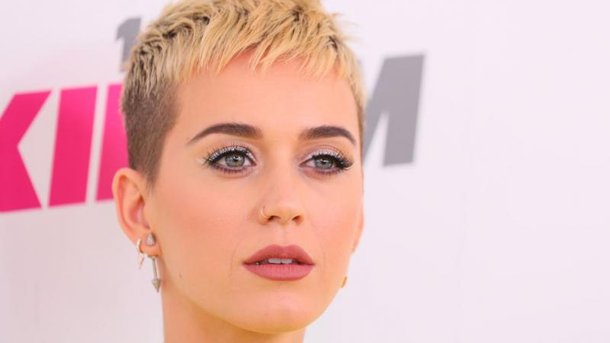 "I Kissed A Girl" : le tube au parfum de scandale qui a lancé Katy Perry