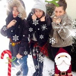 Miley Cyrus fête déjà Noël !