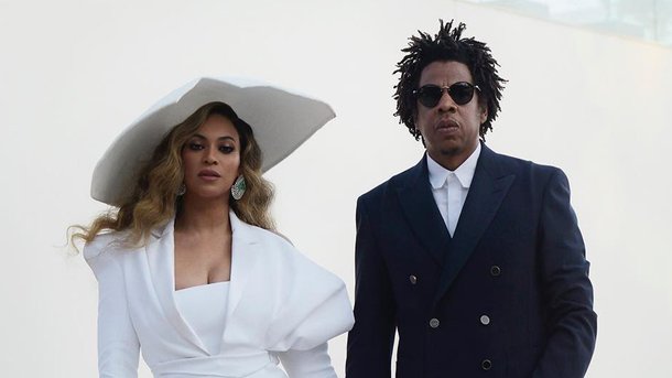 Beyoncé et Jay Z ultra glamour pour recevoir leurs prix aux NAACP Image Awards