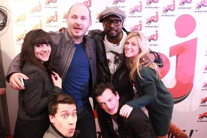 Will.i.am avec l'équipe