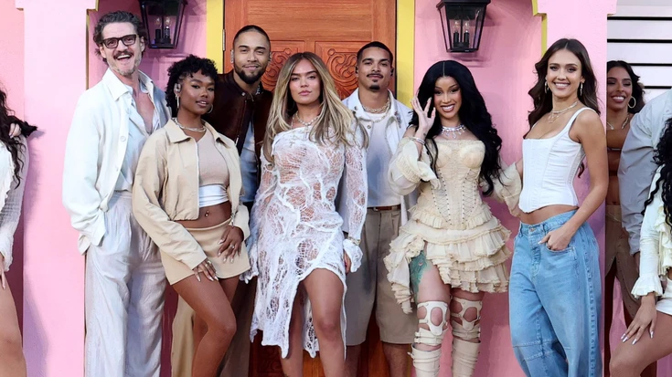 Les invités surprise de Bad Bunny au Super Bowl : Pedro Pascal, Karol G, Cardi B, Jessica Alba.... Lors de la mi-temps du super Bowl LX au Levi's Stadium, 8 février 2026, à Santa Clara, California