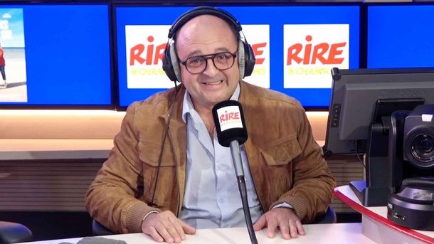 La visite surprise de Jean-Louis Barcelona à Josiane Balasko et Isabelle Mergault