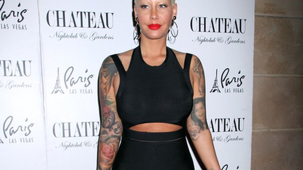 Amber Rose: elle publie par erreur son numéro de téléphone sur Twitter!