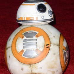 BB-8 à la première mondiale de Star Wars Episode VII à Los Angeles