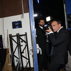 Maitre Gims et Nikos - Backstage NRJ Music Awards 2016