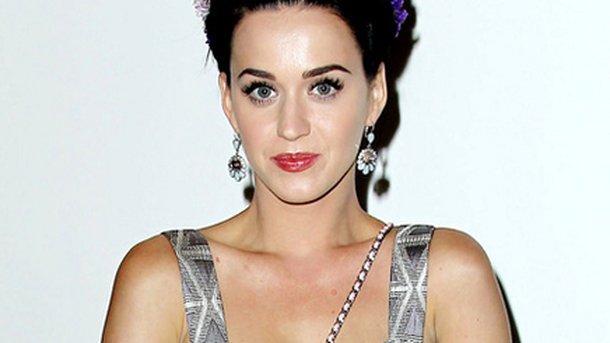 Katy Perry avec Robert Pattinson en rendez-vous