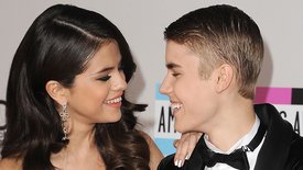 Selena Gomez et Justin Bieber de retour en musique: le match des ex