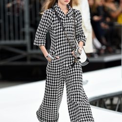 Gigi Hadid au défilé Chanel