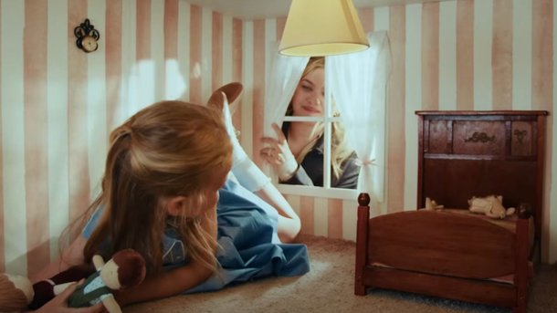 Louane dévoile le clip bouleversant de "Maman" avant le concours de l'Eurovision 2025
