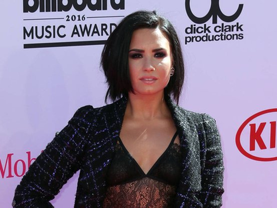 demi-lovato