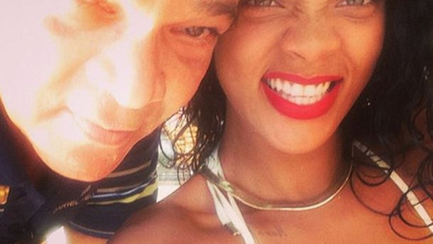 Rihanna : elle snobe les BET Awards pour dîner avec son père !