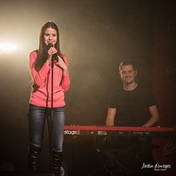 Concert Pop Love - Marina Kaye