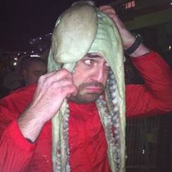 Cauet sur le Yacht des NRJ Music Awards 2011