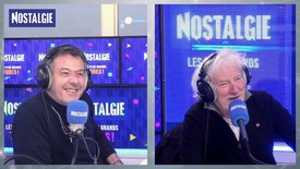 Hugues Aufray revient sur sa relation avec Johnny Hallyday : "J’ai fait mettre un blouson de cuir à Johnny"