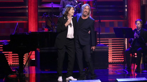 Jane Birkin et Iggy Pop chantent en duo Gainsbourg chez Jimmy Fallon