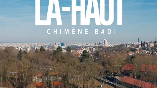 Chimène Badi dévoile le clip plein d’espoir de «Là-Haut»